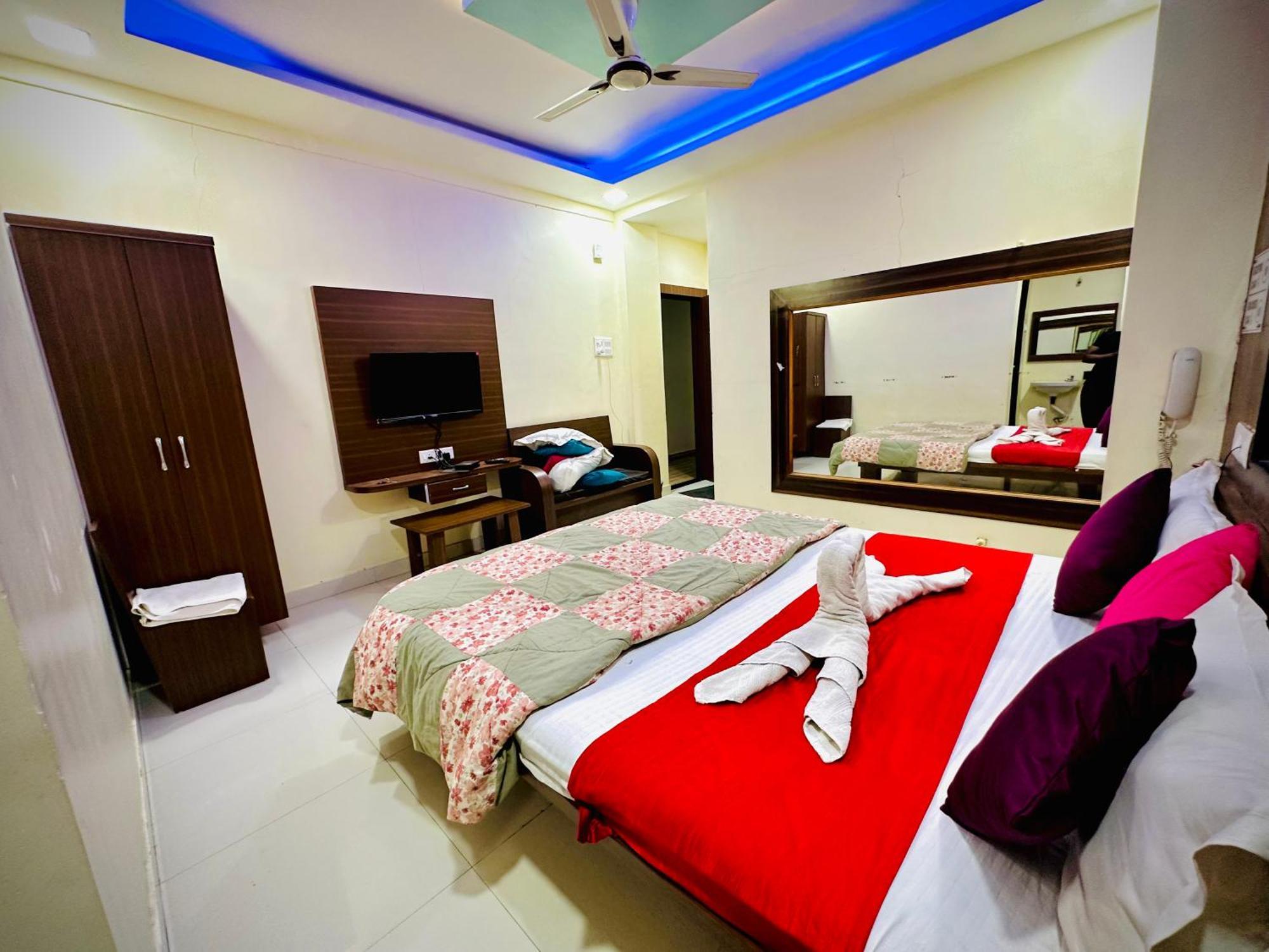 Hotel Sawai Executive Jadhavwadi Eksteriør bilde