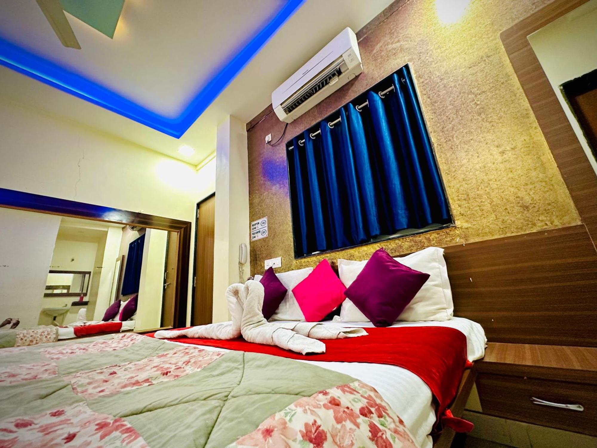 Hotel Sawai Executive Jadhavwadi Eksteriør bilde