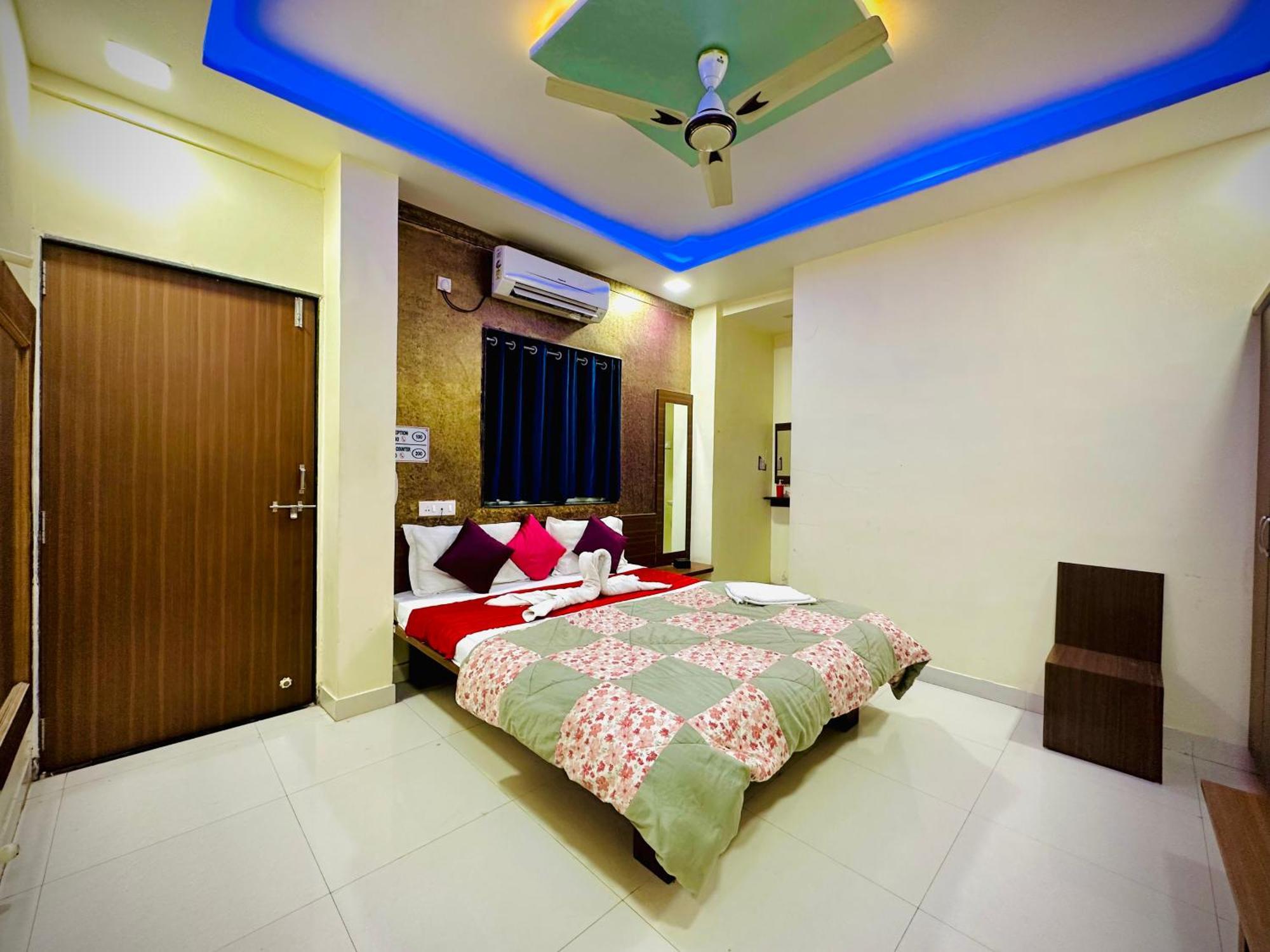 Hotel Sawai Executive Jadhavwadi Eksteriør bilde